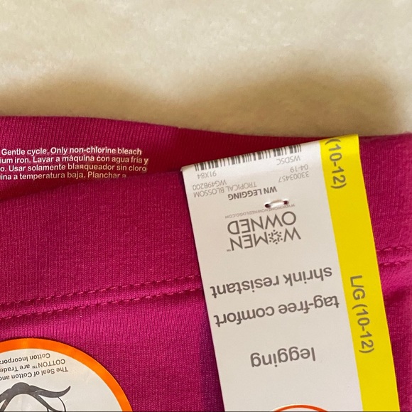 Two pair of bottoms-leggings and shorts - Picture 5 of 5